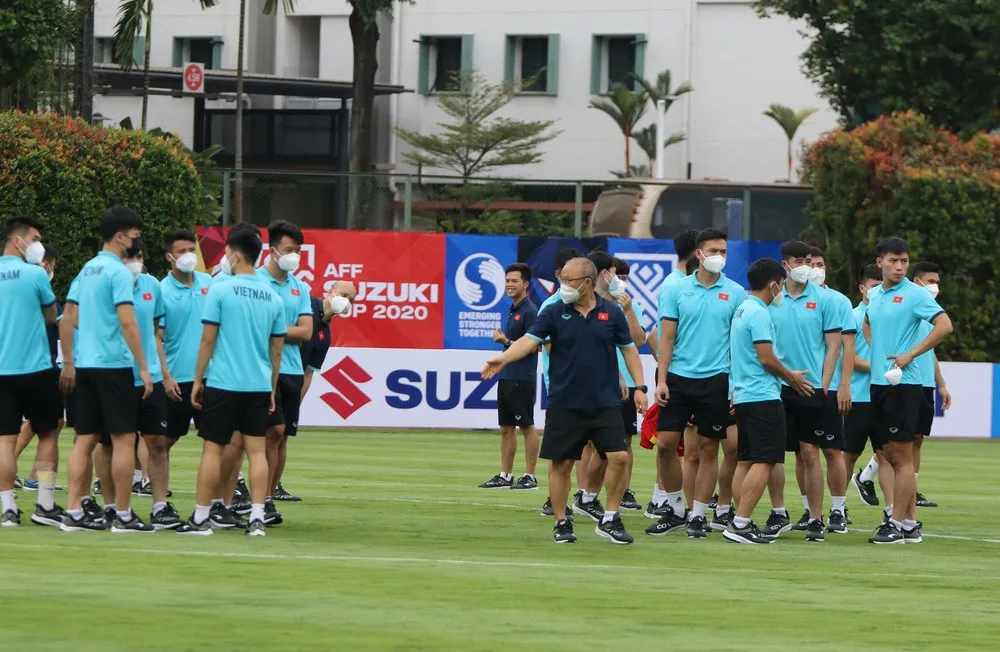 AFF Cup 2020: ĐT Việt Nam làm quen với không gian thi đấu tại SVĐ Bishan