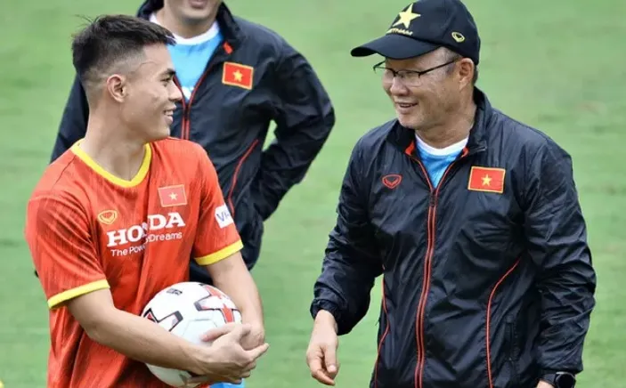 AFF Cup 2020: ĐT Việt Nam được tập làm quen sân - Nhận tin vui về lực lượng