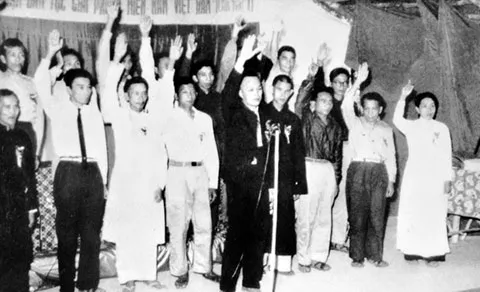 Ngày 20/12/1960, các thành viên của Ủy ban Trung ương Mặt trận Dân tộc Giải phóng miền Nam Việt Nam   tuyên thệ trong Lễ thành lập Mặt trận.