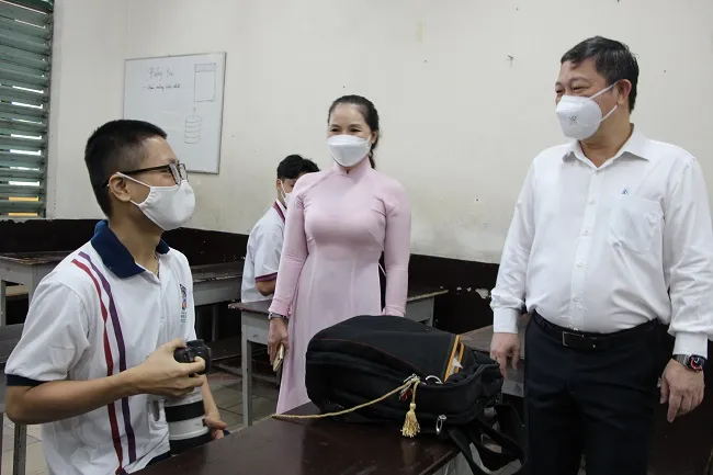 Nỗ lực đưa môi trường học tập của thành phố trở lại bình thường 1