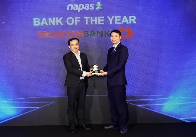Tin tức Techcombank: Napas Napas vinh danh các ngân hàng thành viên tiêu biểu 2021 1