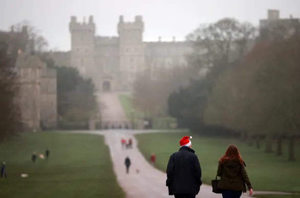 Một thanh niên 19 tuổi đột nhập nơi Nữ hoàng Anh đón Giáng sinh