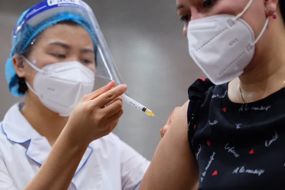 Việt Nam về đích sớm trong việc bao phủ vắc xin phòng COVID-19