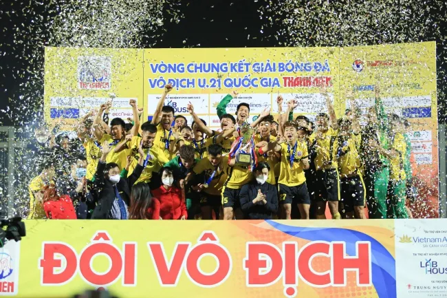 Đánh bại U21 Hà Nội, Học viện Nutifood JMG đăng quang giải U21 quốc gia 1