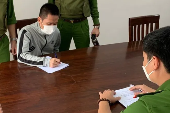 Tin tức pháp luật hôm nay 31/12/2021: Ông Nguyễn Đức Chung nhận thêm 3 năm tù 2