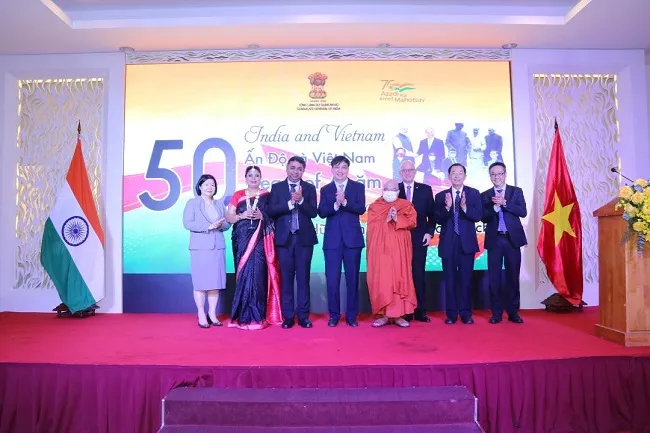 Giao lưu văn hóa Ấn Độ và Việt Nam nhân sự kiện kỷ niệm 50 năm thiết lập quan hệ ngoại giao Việt Nam - Ấn Độ 1