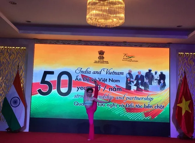 Giao lưu văn hóa Ấn Độ và Việt Nam nhân sự kiện kỷ niệm 50 năm thiết lập quan hệ ngoại giao Việt Nam - Ấn Độ 4