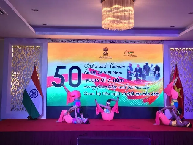 Giao lưu văn hóa Ấn Độ và Việt Nam nhân sự kiện kỷ niệm 50 năm thiết lập quan hệ ngoại giao Việt Nam - Ấn Độ 5