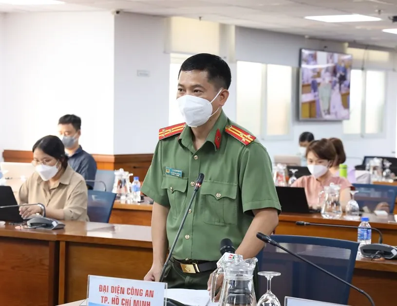 Thiếu tá Lê Mạnh Hà – Phó Trưởng phòng Tham mưu (Công an TP) cho hay, nhiều phản ánh về tiếng ồn nhưng không đủ căn cứ về mức độ và thời gian vi phạm để xử lý. Ảnh: Linh Nhi