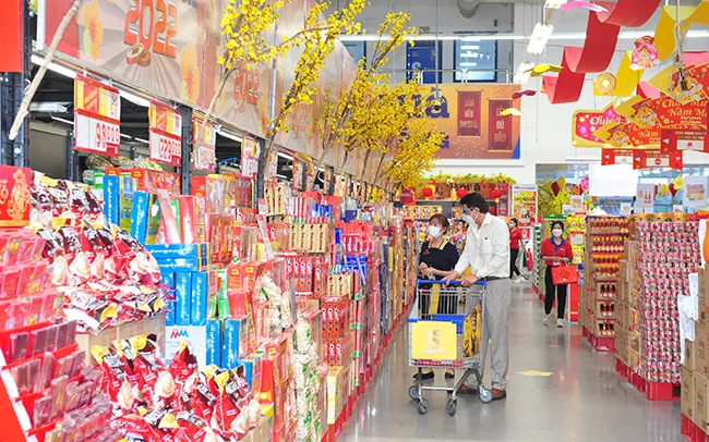 Hàng hóa Tết ngập tràn siêu thị Trung tâm MM Mega Market