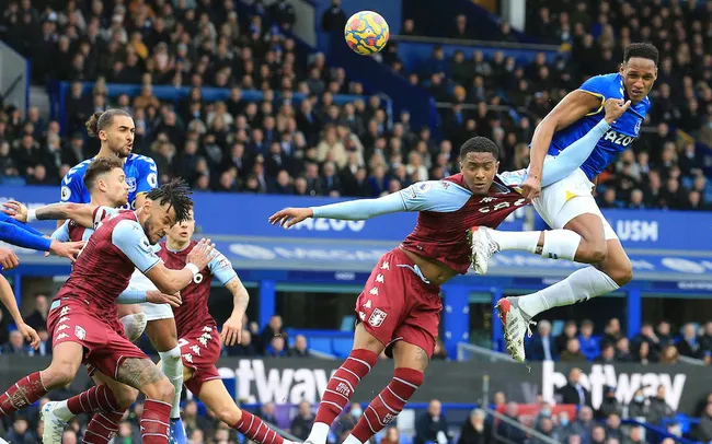 Rashford giúp  MU vào Top 4 - Man City đứt mạch thắng tại Ngoại hạng Anh