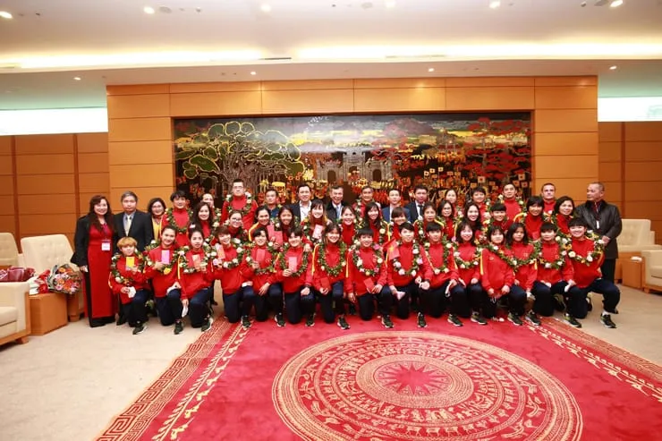 ĐT nữ Việt Nam về nước sau chiến tích giành vé dự World Cup 2023
