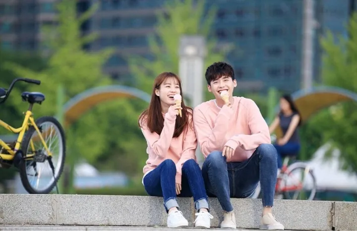 ngày Lễ tình nhân được coi là một trong những ngày lễ phổ biến đối với những cặp tình nhân trẻ tại Hàn Quốc