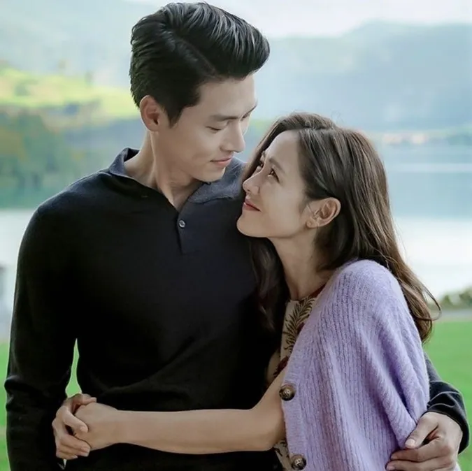 Son Ye Jin lần đầu lộ diện sau thông báo kết hôn với Hyun Bin,cô dâu sắp cưới rạng rỡ quá đi thôi 8