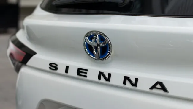 Có gì trong chiếc Toyota Sienna XSE Hybrid đầu tiên tại Việt Nam 2
