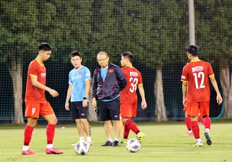 HLV Park có 'cơn đau đầu dễ chịu' - U19 HAGL thắng tưng bừng U19 Hà Nội