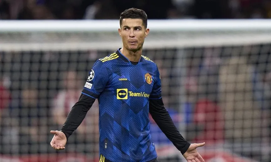 MU hủy hợp đồng với hãng hàng không Nga - Ronaldo tiết lộ thời điểm chia tay sân cỏ