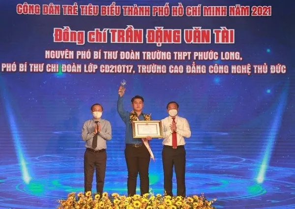 Trần Đặng Văn Tài, công dân trẻ tiêu biểu 2021, TPHCM