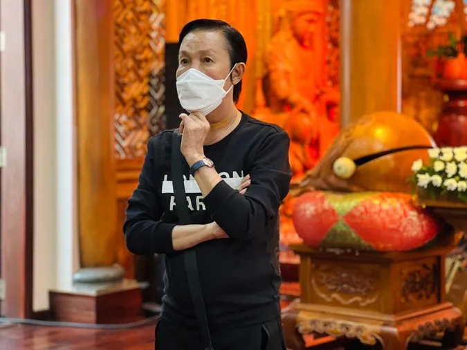 Việt Hương tiết lộ lý do lo toàn bộ chi phí lễ cầu siêu nghệ sĩ Ngọc Đáng 3