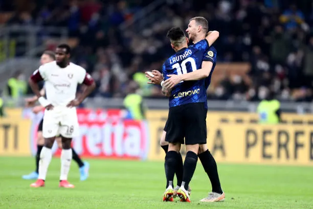 Inter chiếm ngôi đầu Serie A - Sevilla hòa thất vọng tại La Liga