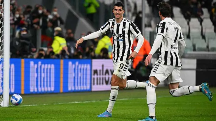 Milan trở lại ngôi đầu Serie A sau trận thắng Napoli - Juventus xây chắc Top 4