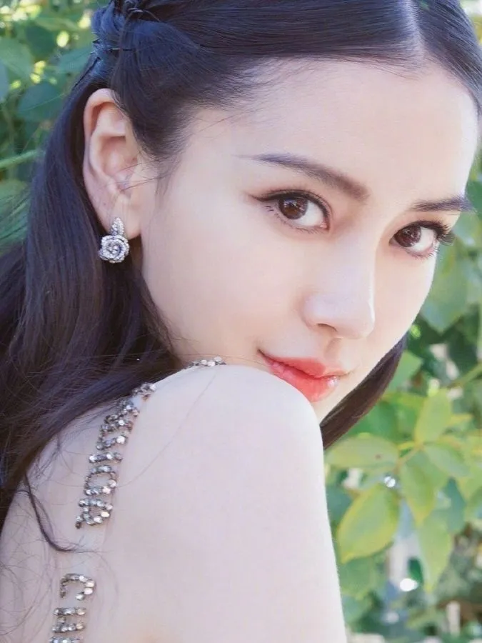 Angelababy lên tiếng về tin đồn hẹn hò với doanh nhân 2