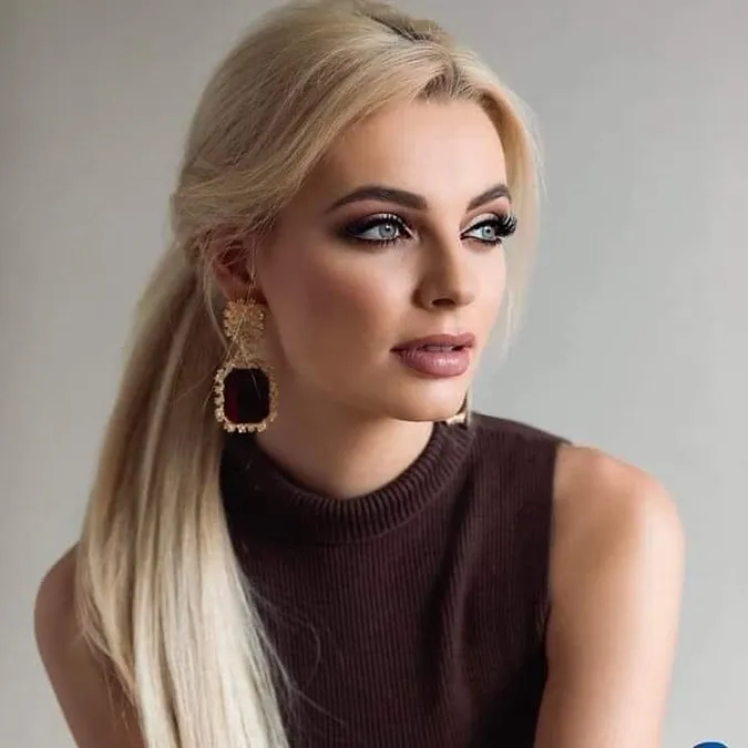 Vẻ đẹp thiên thần của người đẹp Ba Lan đăng quang Miss World 2021 5