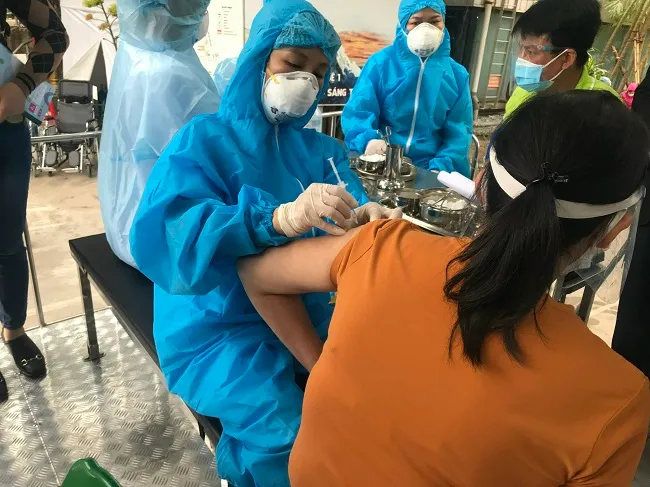 Chiều 20/3: Đã tiêm hơn 201,6 triệu liều vaccine phòng COVID-19; nghiên cứu tiêm mũi 4 và trẻ dưới 5 1