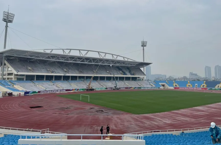 HLV Lee Young Jin kịp âm tính Covid-19 để cùng U23 Việt Nam dự Dubai Cup 2022