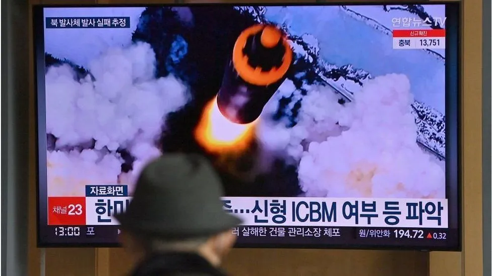 Triều Tiên thử nghiệm tên lửa đạn đạo xuyên lục địa, Nhật - Hàn cảnh báo khẩn
