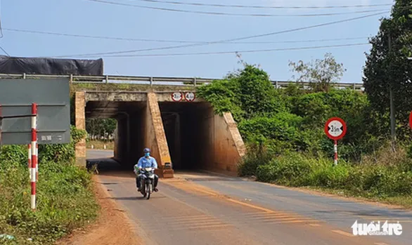 Hạn chế xe đi lại do thi công sân bay Long Thành