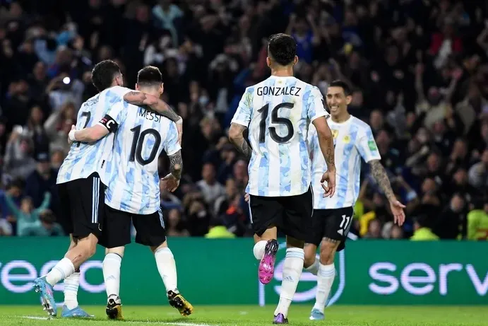 Argentina nâng chuỗi bất bại lên 30 - Ai Cập tiến gần tấm vé dự World Cup 2022
