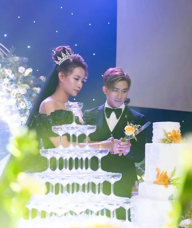 Hé lộ lý do Titi (HKT) vắng mặt trong đám cưới Hồ Gia Hùng, có phải vì đã nghỉ chơi như lời đồn? 2