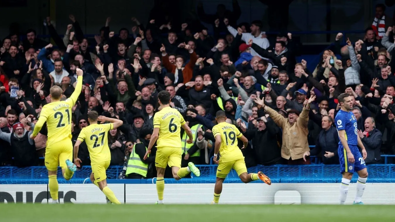 Man City đòi lại ngôi đầu - MU ngày càng xa tấm vé dự C1 - Chelsea thua thảm