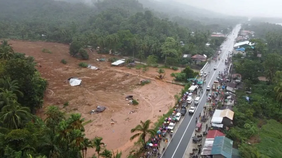Số người chết vì bão Megi tăng lên 123 người, quân đội nỗ lực tìm kiếm người bị n