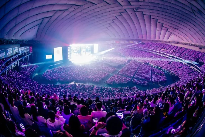 BLACKPINK hé lộ ngày comeback, TWICE làm nên lịch sử tại Tokyo Dome Tour 6