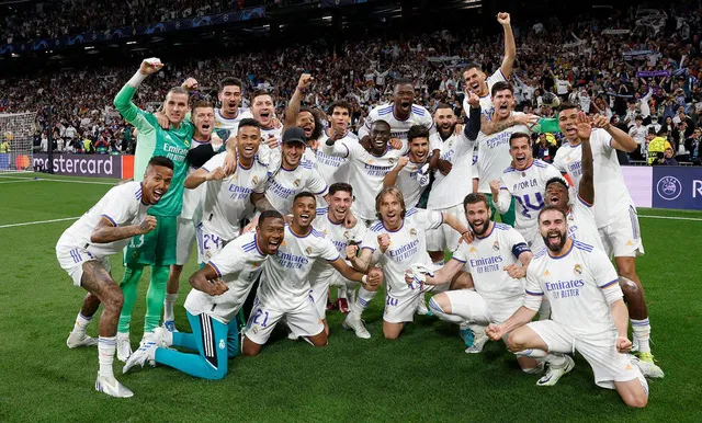 HLV Ancelotti và Benzema lập kỷ lục tại Champions League