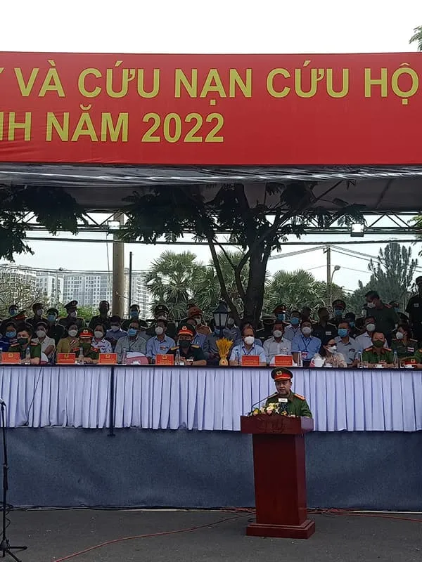 Đại tá Huỳnh Quang Tâm – Trưởng Phòng Cảnh sát PCCC&CNCH (PC07) - Công an TPHCM phát biểu tại buổi diễn tập.