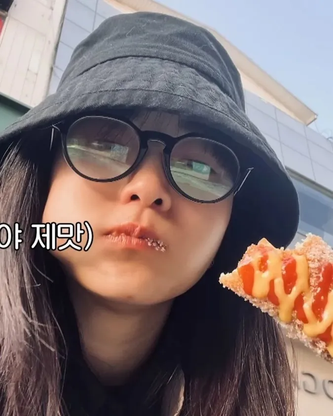 Kim Tae Ri tập tành quay vlog, hé lộ mặt mộc cực phẩm ở tuổi ngoài 30 4