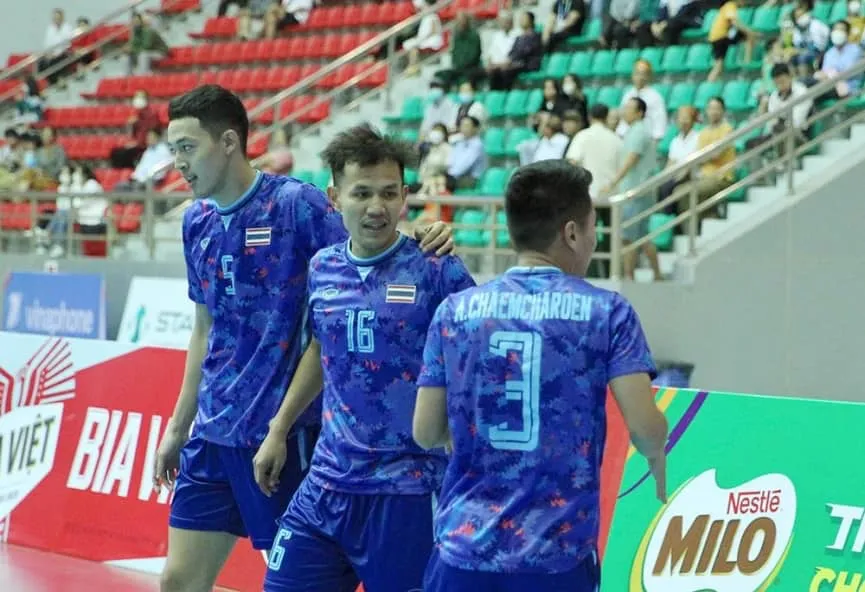 ĐT bóng chuyền nữ Việt Nam thắng dễ Malaysia - Futsal Thái Lan và Indonesia cùng thắng