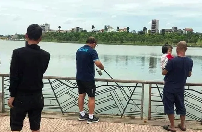 HLV Park Hang Seo câu cá ở Việt Trì, hy vọng bóng đá lại lên ngôi 1