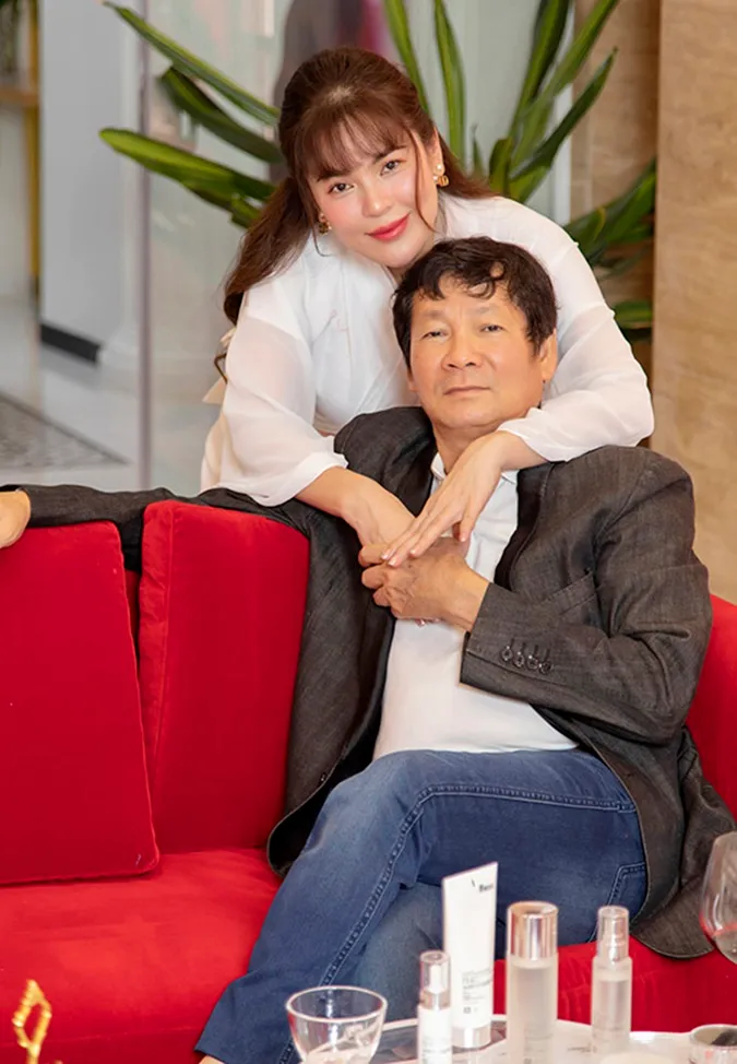 Hoa hậu Phương Lê ly hôn chồng đại gia 4