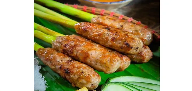 10 món ăn Huế nằm giữa lòng Sài Gòn mà bạn không nên bỏ qua 10