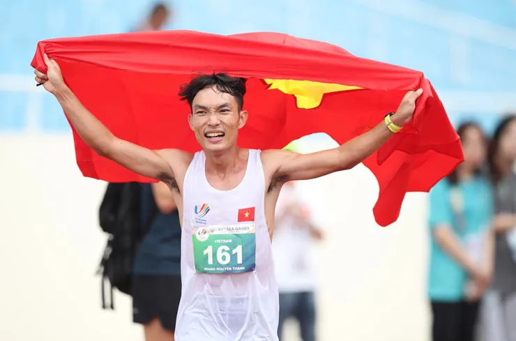 Đoàn Việt Nam giành thêm 9 HCV trong sáng 19/5 - Lò Thị Thanh bị tước HCB SEA Games 31 nội dung 10.000m