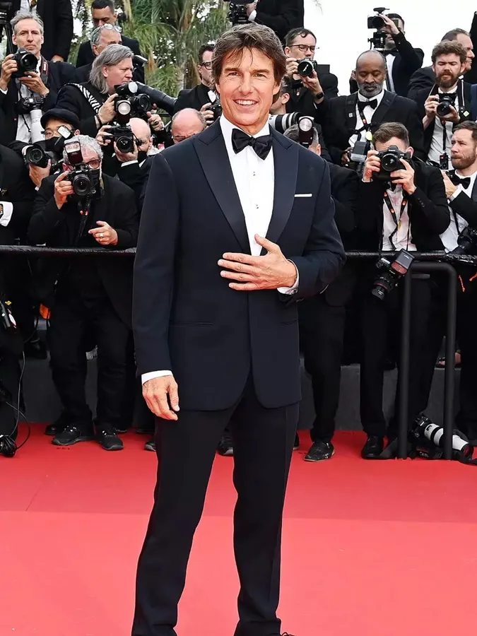 Thảm đỏ Cannes 2022 bùng nổ với sự xuất hiện của các gương mặt đình đám 14