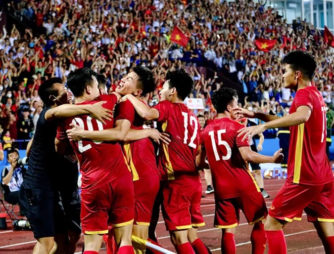 Chiếc 'áo ngực Tiến Linh' trong trận bán kết SEA Games 31 có công dụng đặc biệt gì? 1