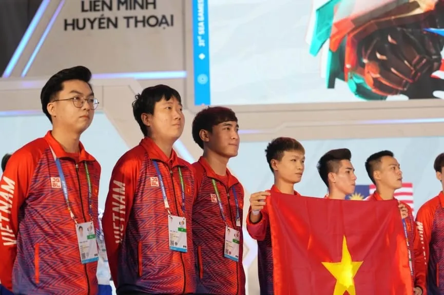 Hoàng Nam bảo vệ thành công HCV SEA Games - Nguyễn Thị Thật liên tiếp giật 2 HCV