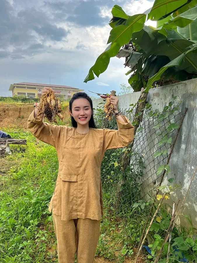 Em gái Angela Phương Trinh đăng ký hiến tạng 3