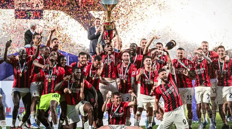 Milan vô địch Serie A sau 11 năm chờ đợi - Inter trở thành cựu vương khi cán đích ở vị trí thứ 2