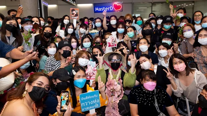Quang Hùng MasterD bất ngờ tổ chức fanmeeting tại Thái Lan 9